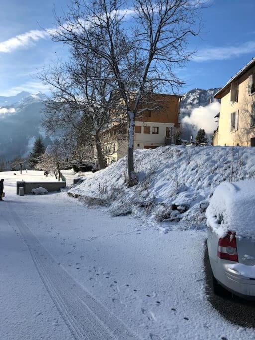 La Garde  Appartement Rez De Jardin Montee De L'Alpe D'Huez מראה חיצוני תמונה